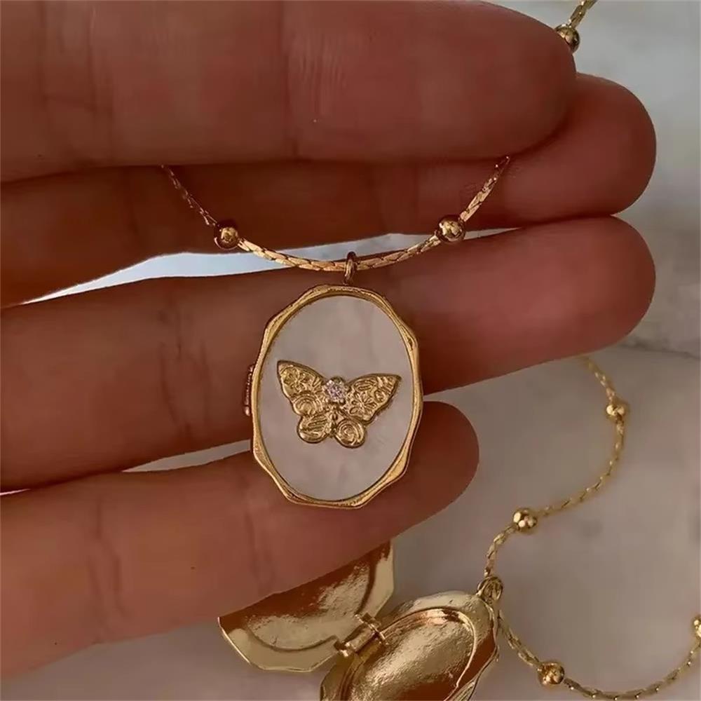 Collier créatif avec pendentif - Butterfly Clasp Deployant avis et prix
