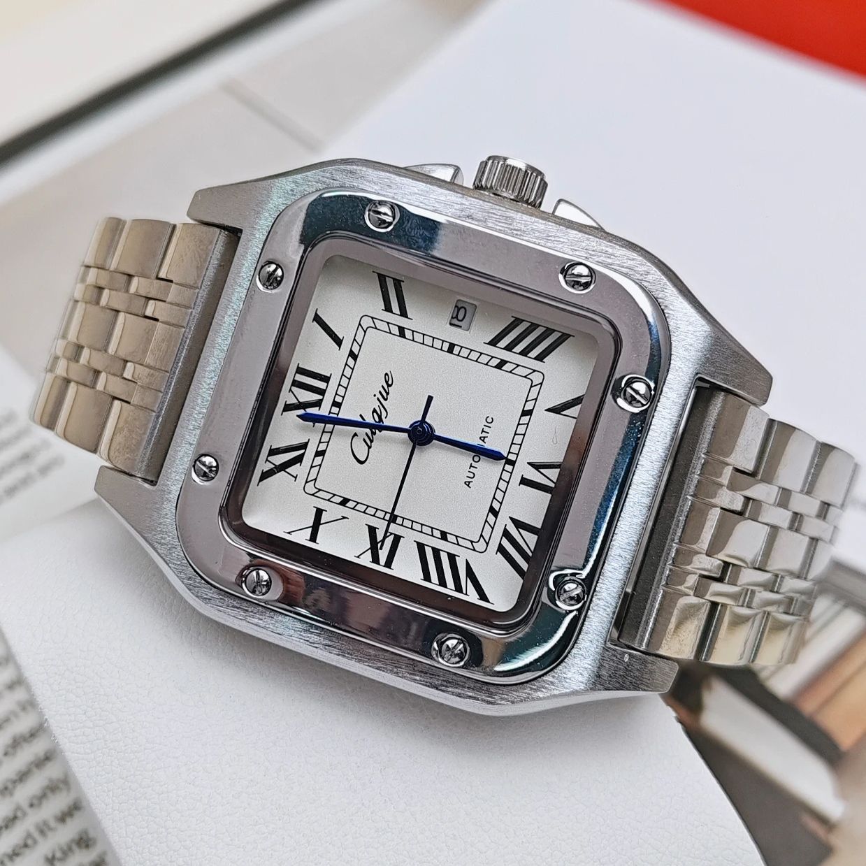 Montre de luxe haut de gamme p - Cartier Watch Tank avis et prix